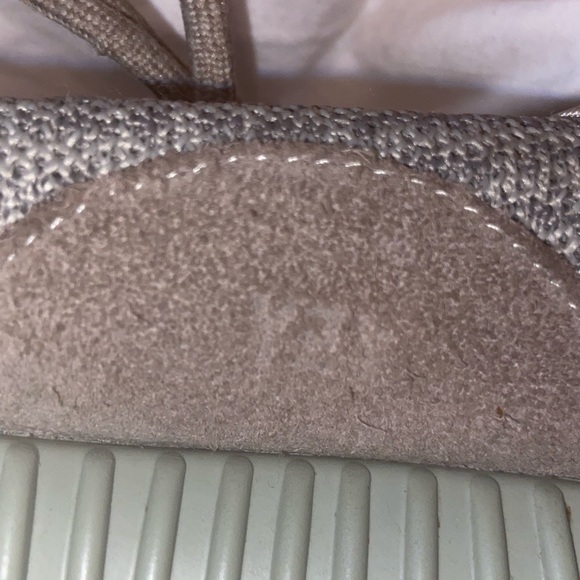 AUTHENTIC YEEZY BOOST 350 - Picture 7 of 7